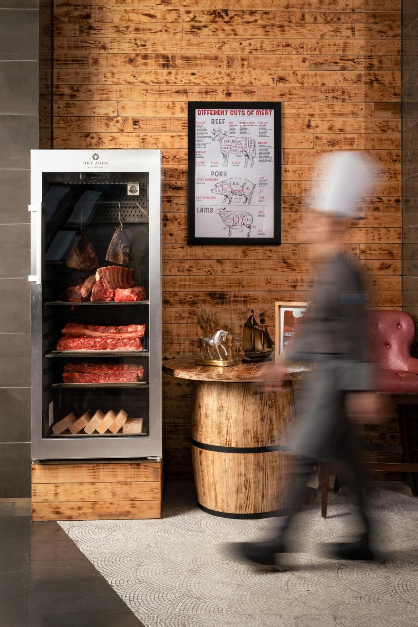 Hotel Melia Vinpearl Hue Exteriér fotografie Dry-aging fridge
